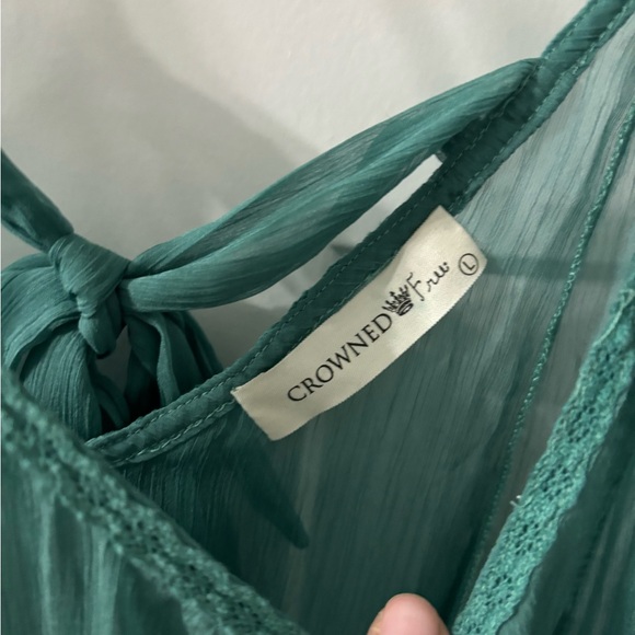 Unique sheer top - Picture 4 of 5